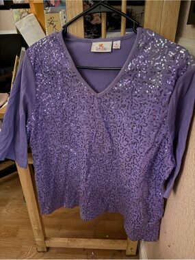 Purple short sleeve sequin top